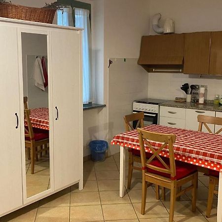 Al Vecchio Pero, Con Ampio Giardino Privato Βίλα La Morra Εξωτερικό φωτογραφία